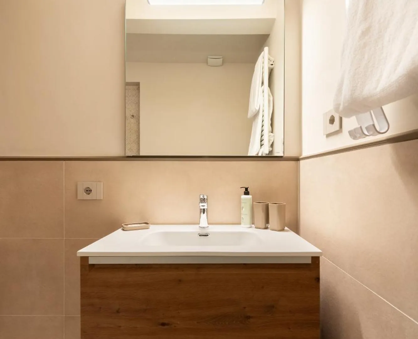 Via Avelli, 4 - Florence Charming Apartments - Attico Al 5To Piano Senza Ascensore Vicino Stazione Con Terrazza Con Vista Santa Maria Novella 0*,  Италия