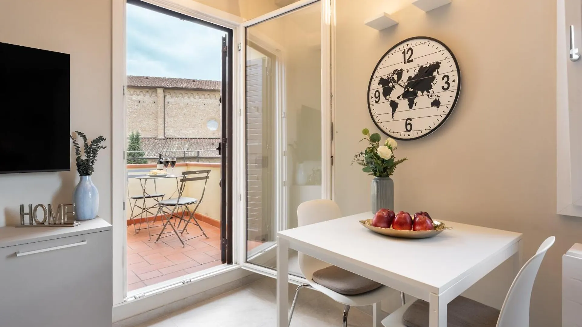 Via Avelli, 4 - Florence Charming Apartments - Attico Al 5To Piano Senza Ascensore Vicino Stazione Con Terrazza Con Vista Santa Maria Novella